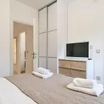 Insula Linardići