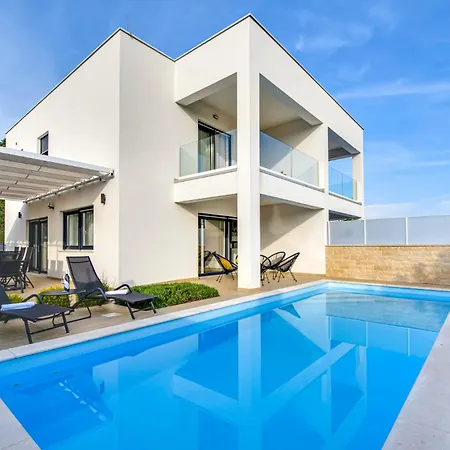 Villa Insula Linardići